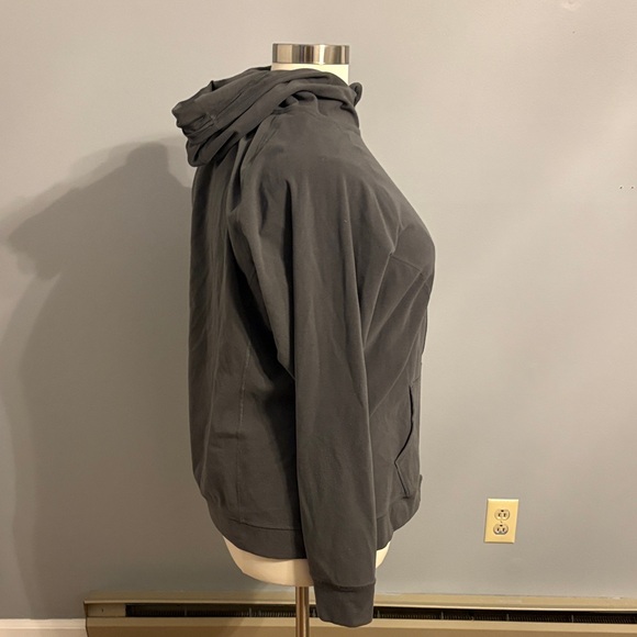torrid size 4 Charcoal Gray Full-Zip Active Hoodie Jacket - Picture 4 of 5